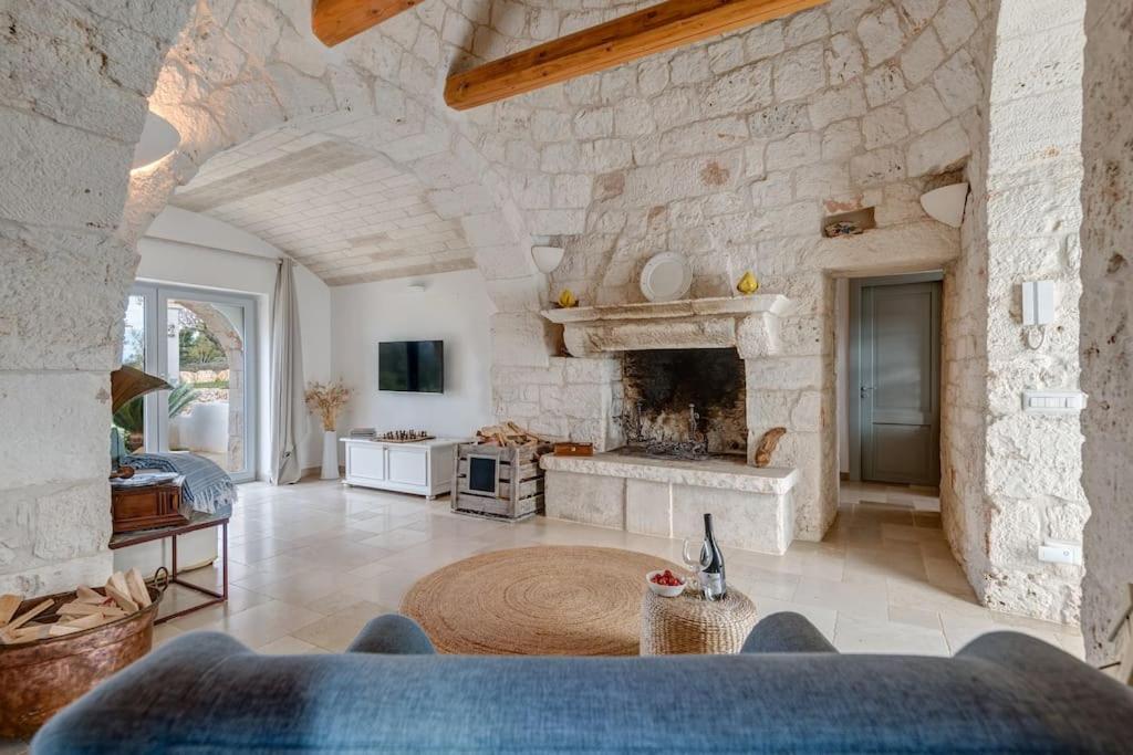 Trulli Gianpaolo - Luxury Villa Остуни Екстериор снимка